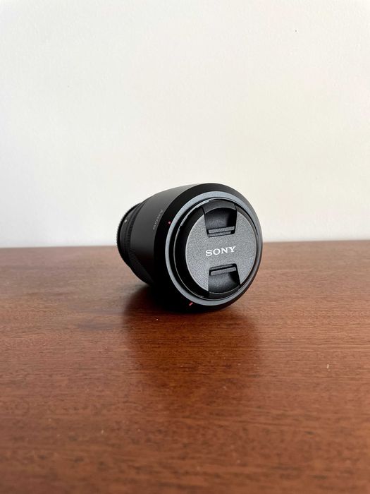Sony FE 28-70mm f/3.5-5.6 OSS