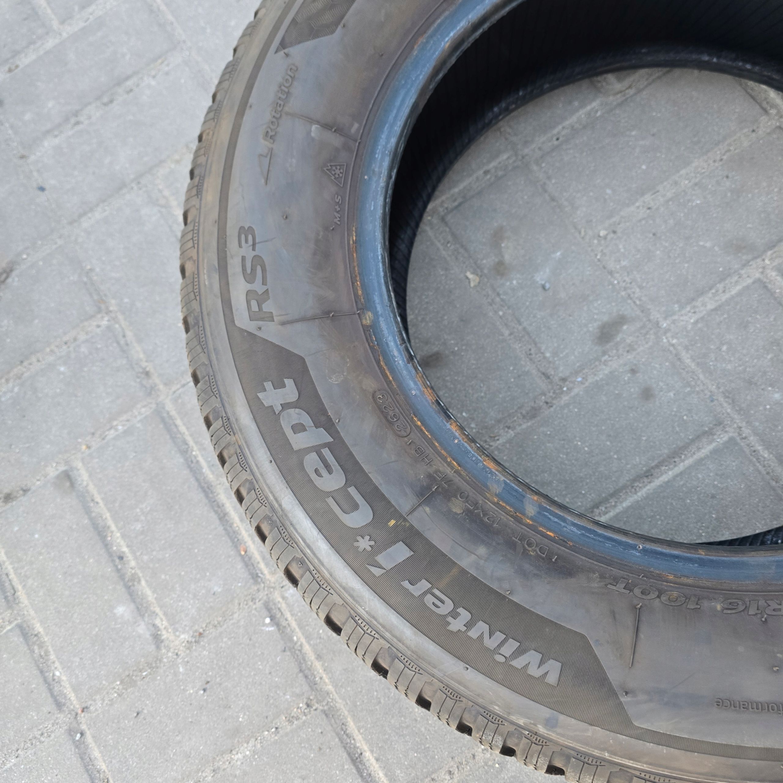 Hankook Winter i*cept RS3 215/70R16 100T 23R 4X