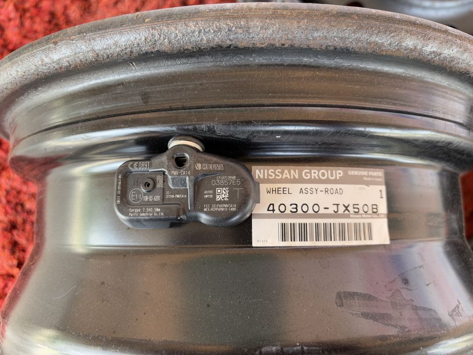 Original Nissan NV200 R14 4x114,3