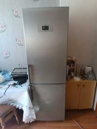 Холодильник LG  робочий