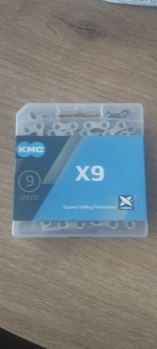 Łańcuch rowerowy KMC X 9 ,nowy napęd 9 rzedow spinka