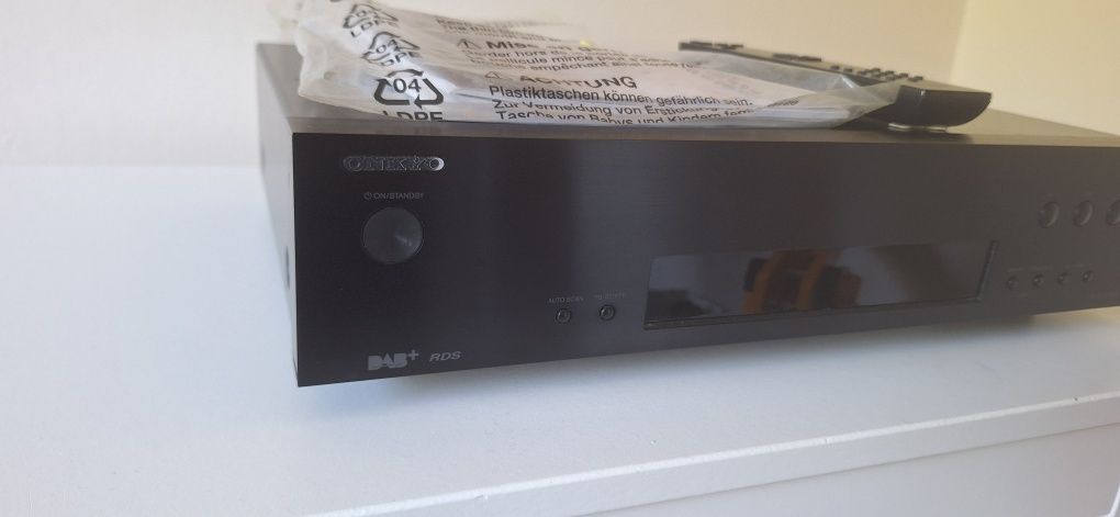 Tuner radiowy Onkyo T-4030 i strukcja pilot