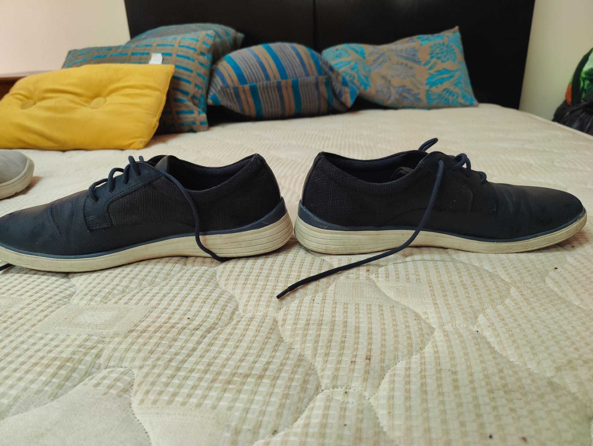 Sapatos Aldo tam. 42 em tecido e pele em excelente estado