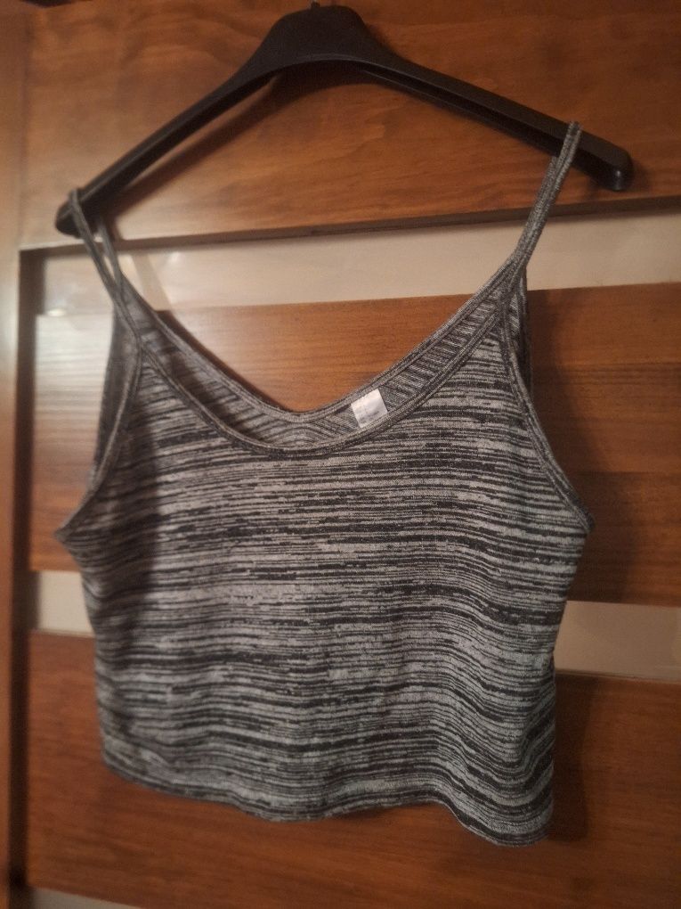 Bluzka damska H&M rozm.S stan bardzo dobry.