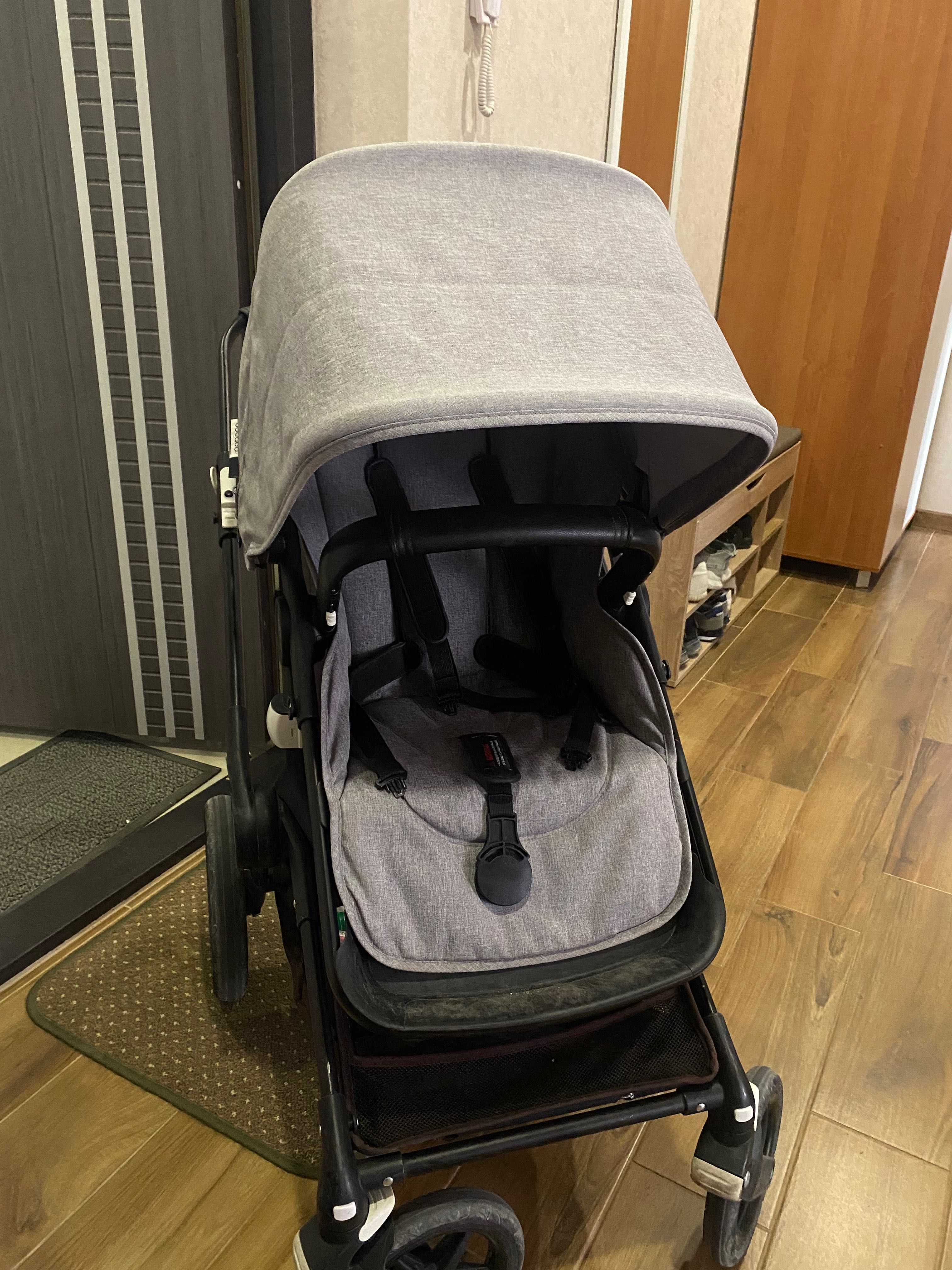 Коляска у хорошому стані Bugaboo Fox