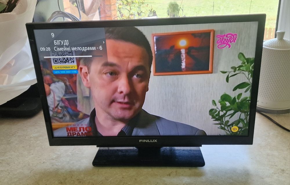 Телевізор 22" Finlux 22FFD4220 т2