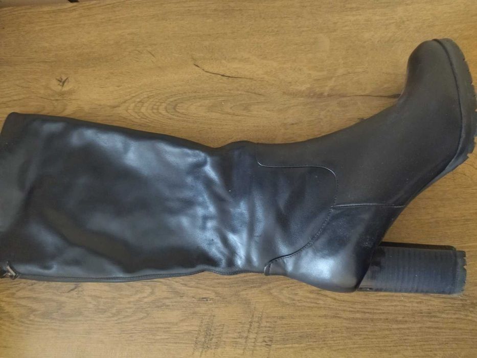 Чоботи зимові жіночі