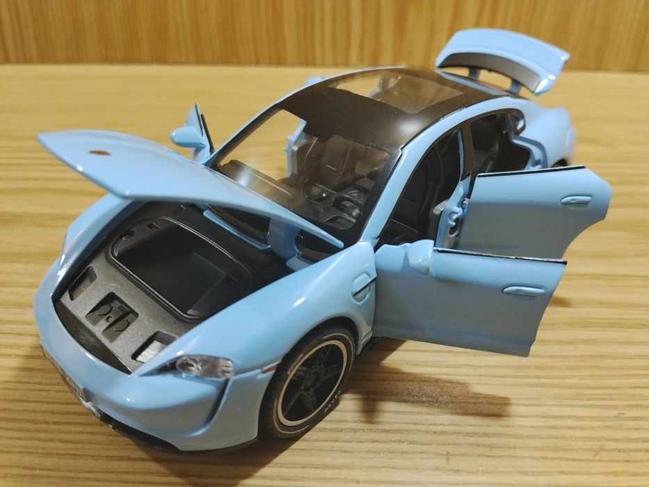 Модели Porsche Toycan 1:32 Автоэксперт Металл свет звук инерция Порш