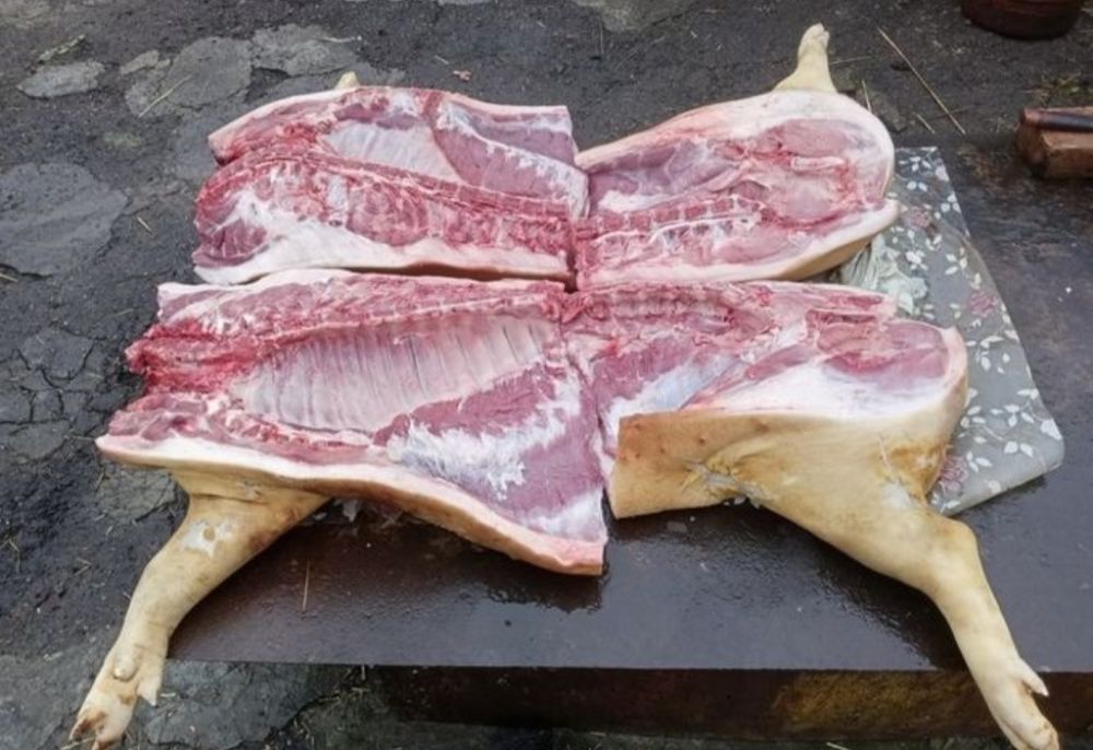 Свинина окостами