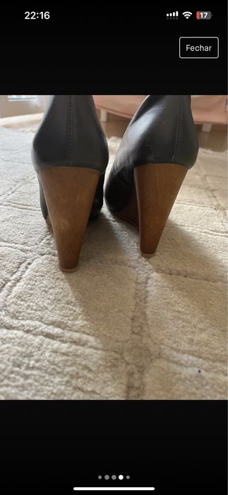 Sapatos cunha cinzentos ZARA