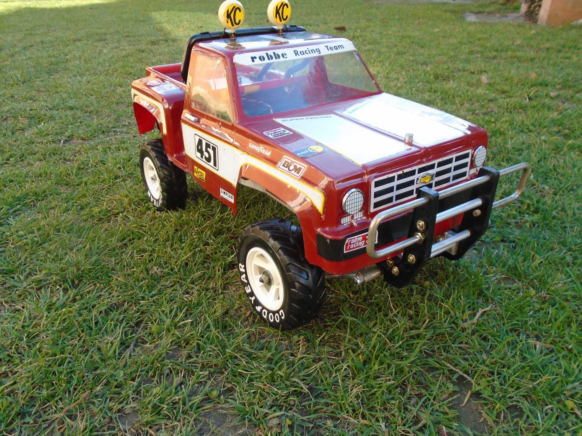 KYOSHO Chevy  Pick Up 4x4 1:10 Vintage Nitro Model RC  Trial