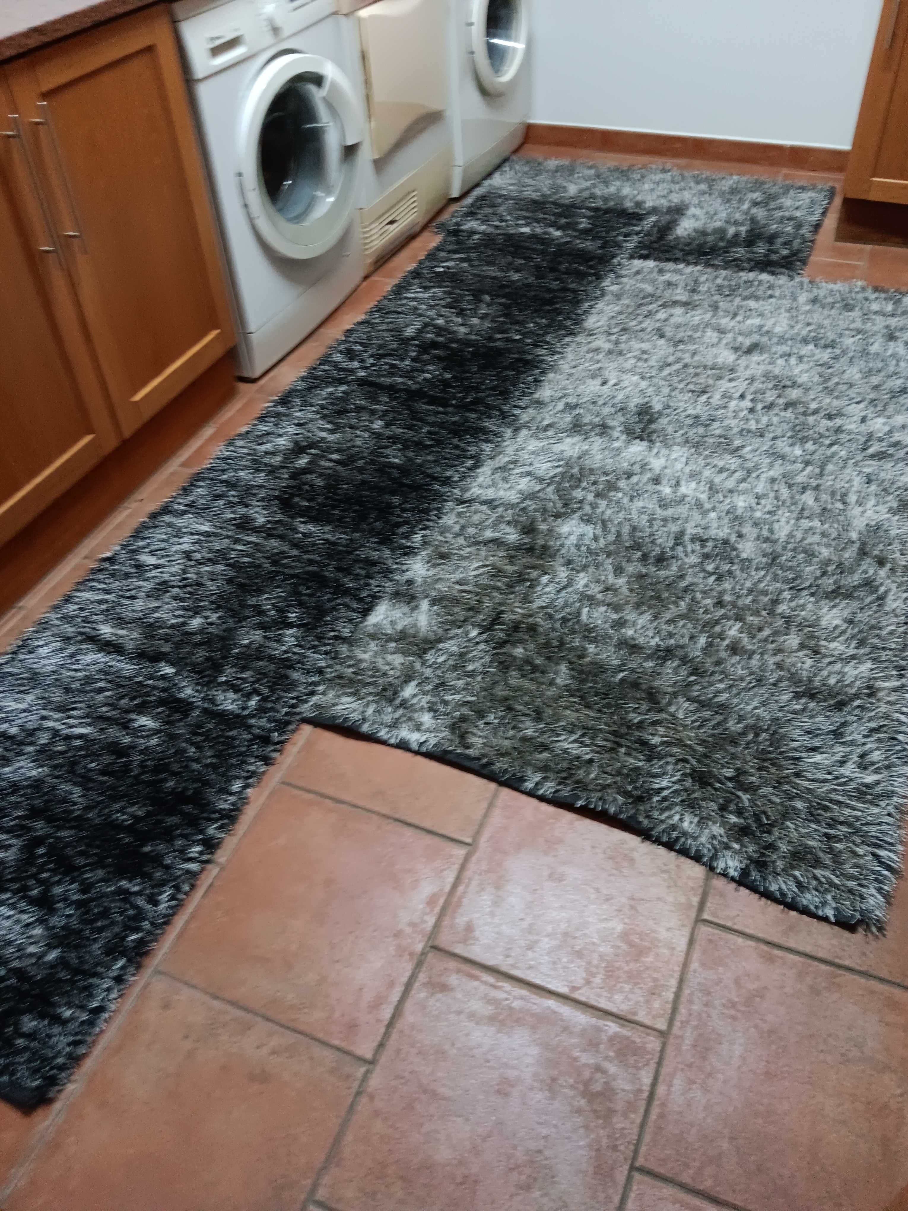 Carpetes cinzas em conjunto de 2