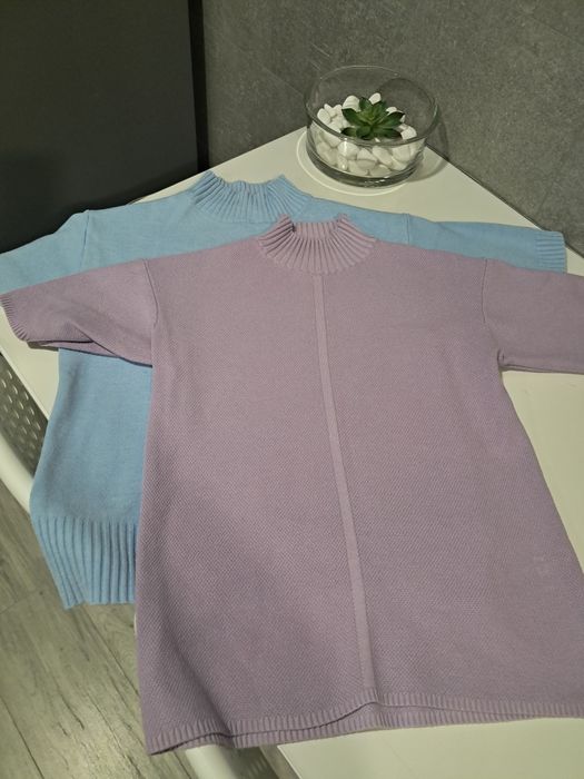 Женский лонгслив с коротким рукавом.