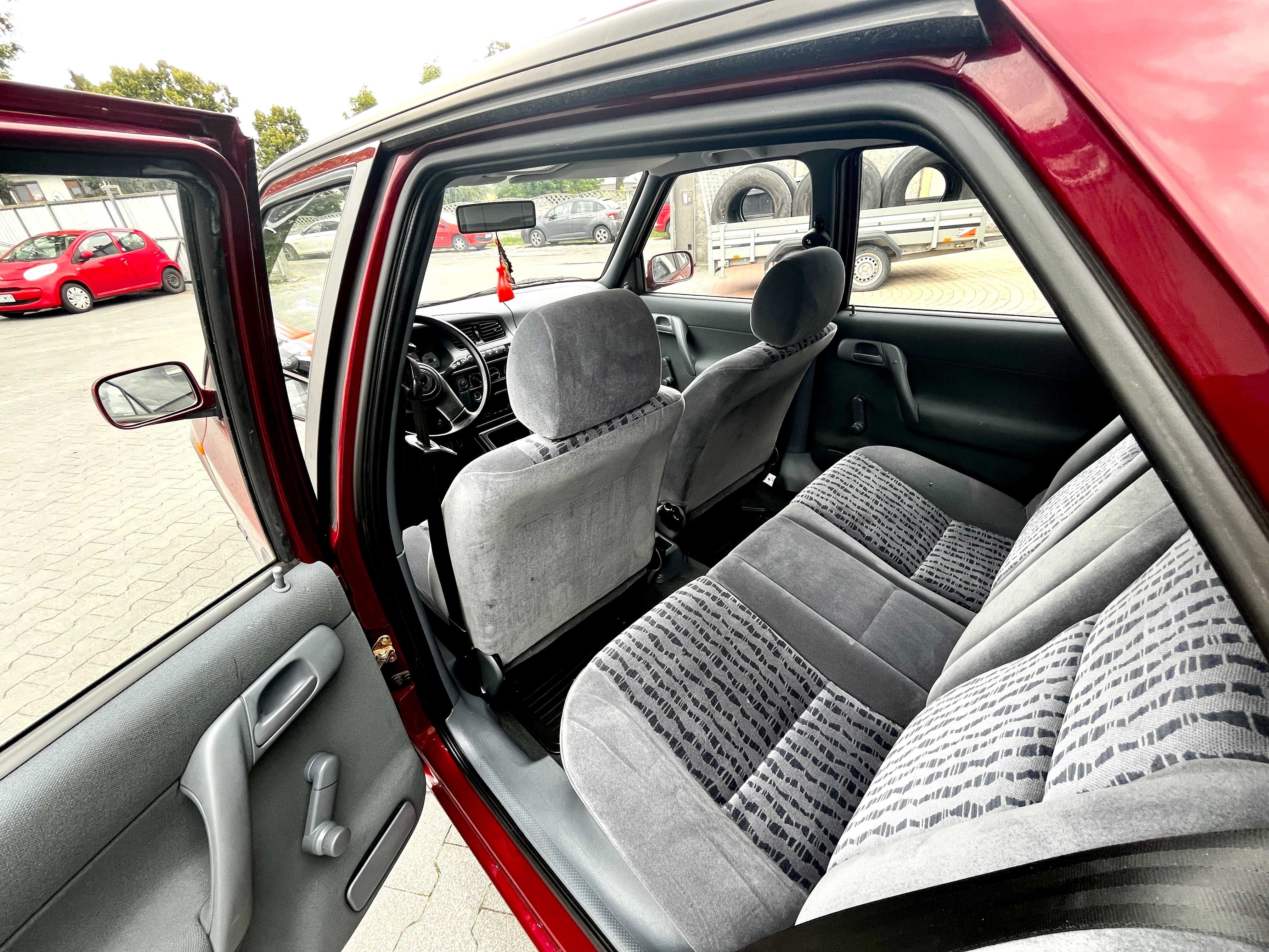Skoda Felicia 1,3 Hatchback, Stan jak nowy
