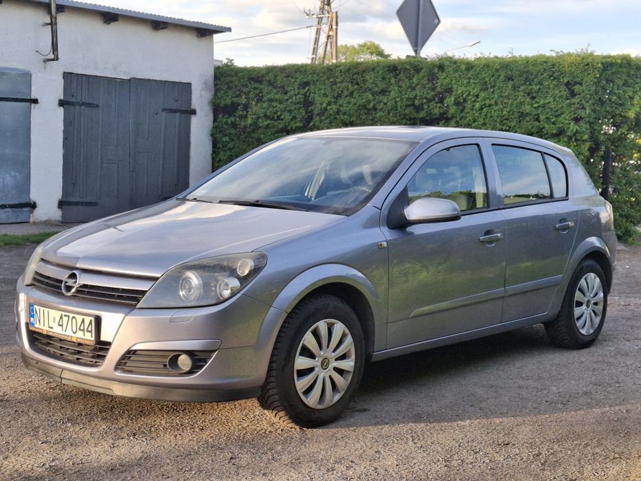 Opel Astra H 1.6 benzyna
