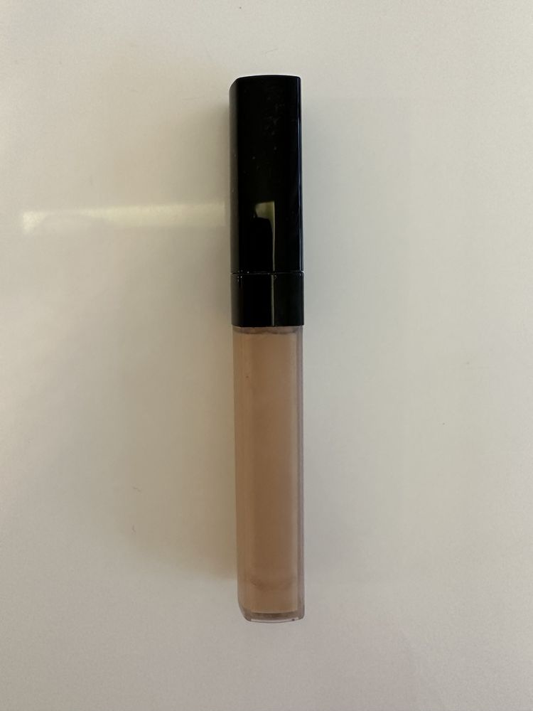 Chanel Le correcteur de chanel B20  Trwały korektor pod oczy