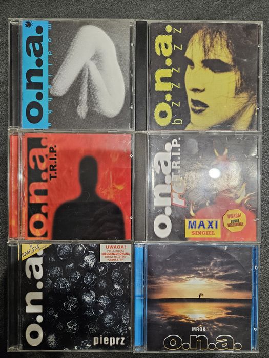 Płyty CD zespołu O.N.A.