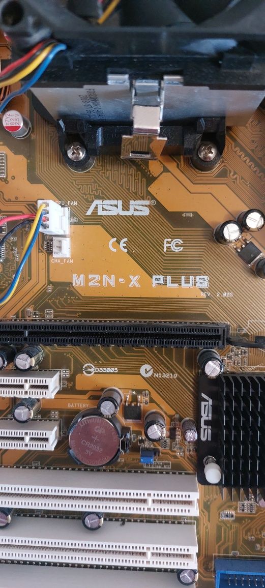 Материнская плата ASUS M2X X PLUS.