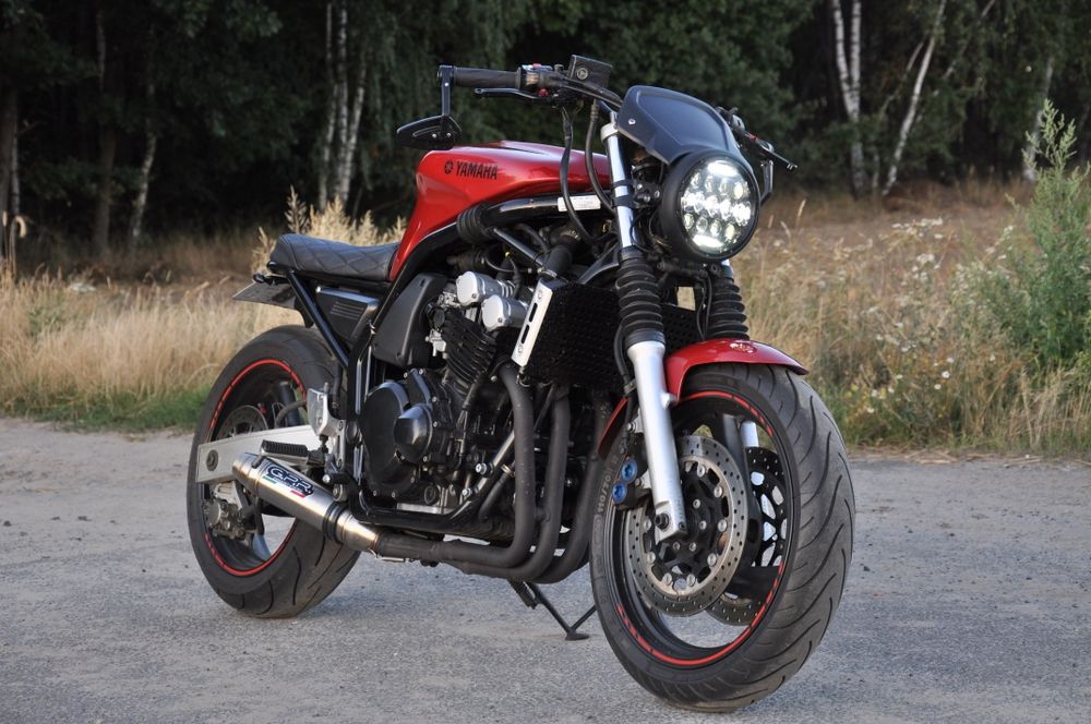 Yamaha fazer custom, cafe racer, scrambler, bobber, brat, xsr piękna