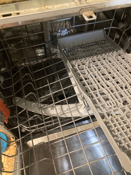 Посудомийка ariston hotpoint