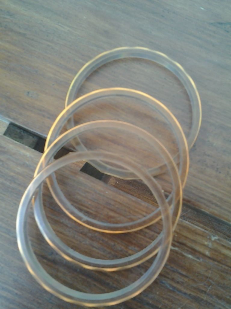 Várias pulseiras