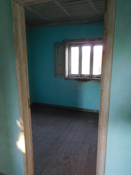 Casa para renovar ,Excelente local , bons acessos, boa esposição solar