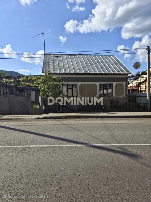 Продається будинок у селі Іза