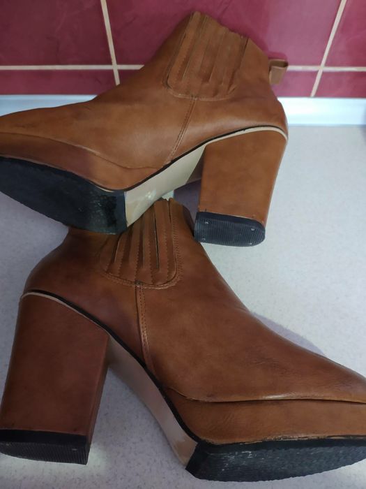 Женские ботильоны,кожа,новые набойки