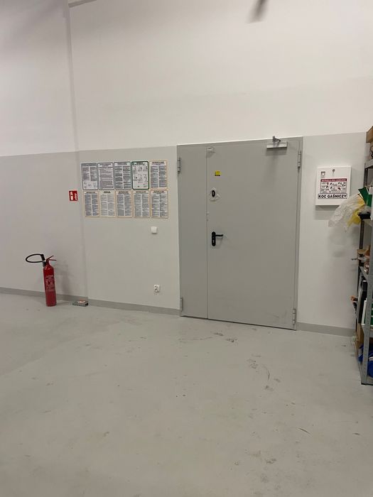 18,00 zł/ m2 Hala usługowa/ magazynowa 324,00 m2 Toruń