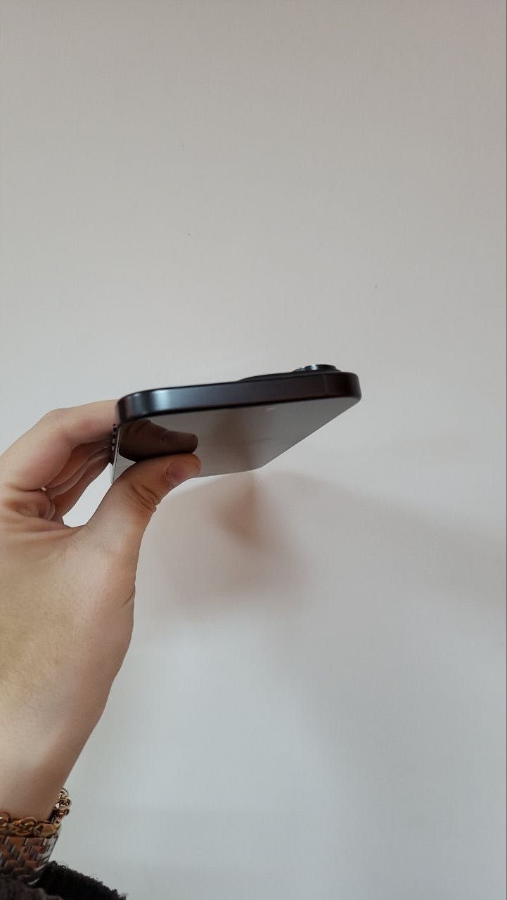 iPhone 16 Pro Max 256 gb та подарунок — AirPods Pro 2