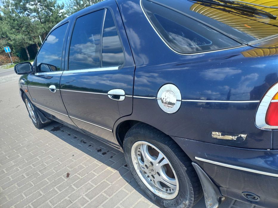 Кіа сепфія 2 в справному стані