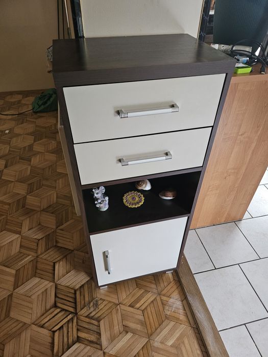 Sprzedam regał, wymiary w opisie.