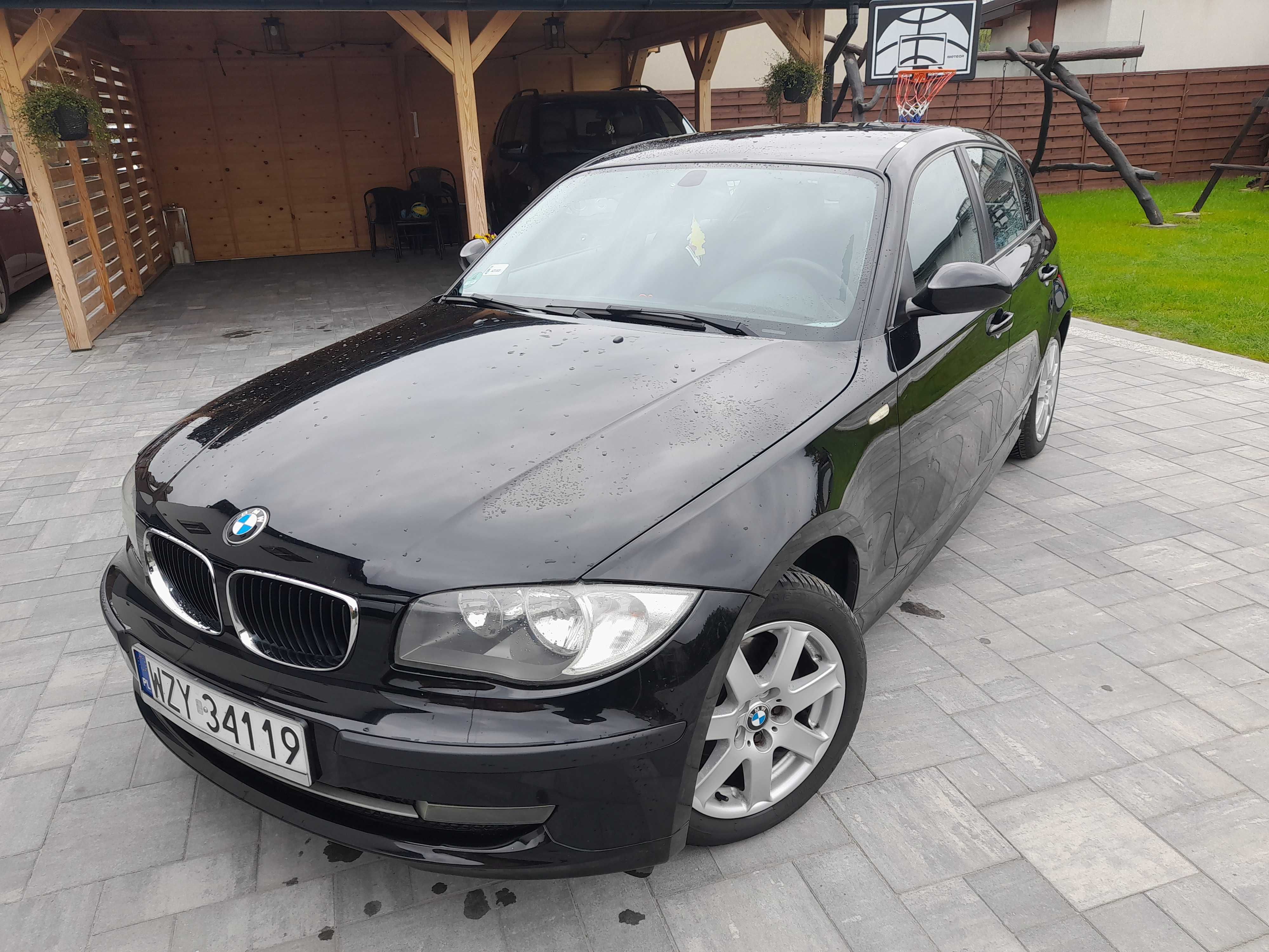 BMW 116i      BMW Seria 1