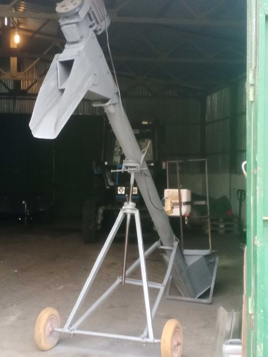 Шнековий погрузчик