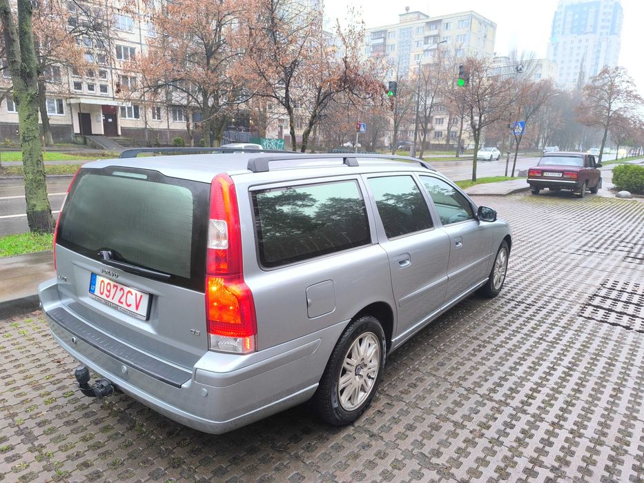 Volvo V70 2.4 дизель автомат