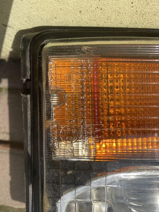 Продам фару оригінал ВАЗ 2107 права.