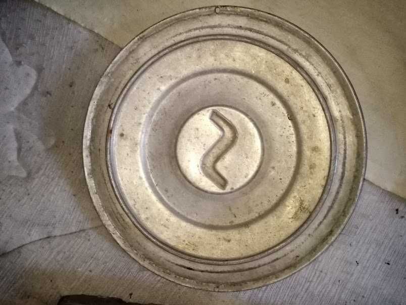 Tampões de rodas e Puxadores para automoveis classicos