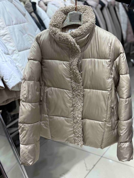 Жіноча куртка осінь