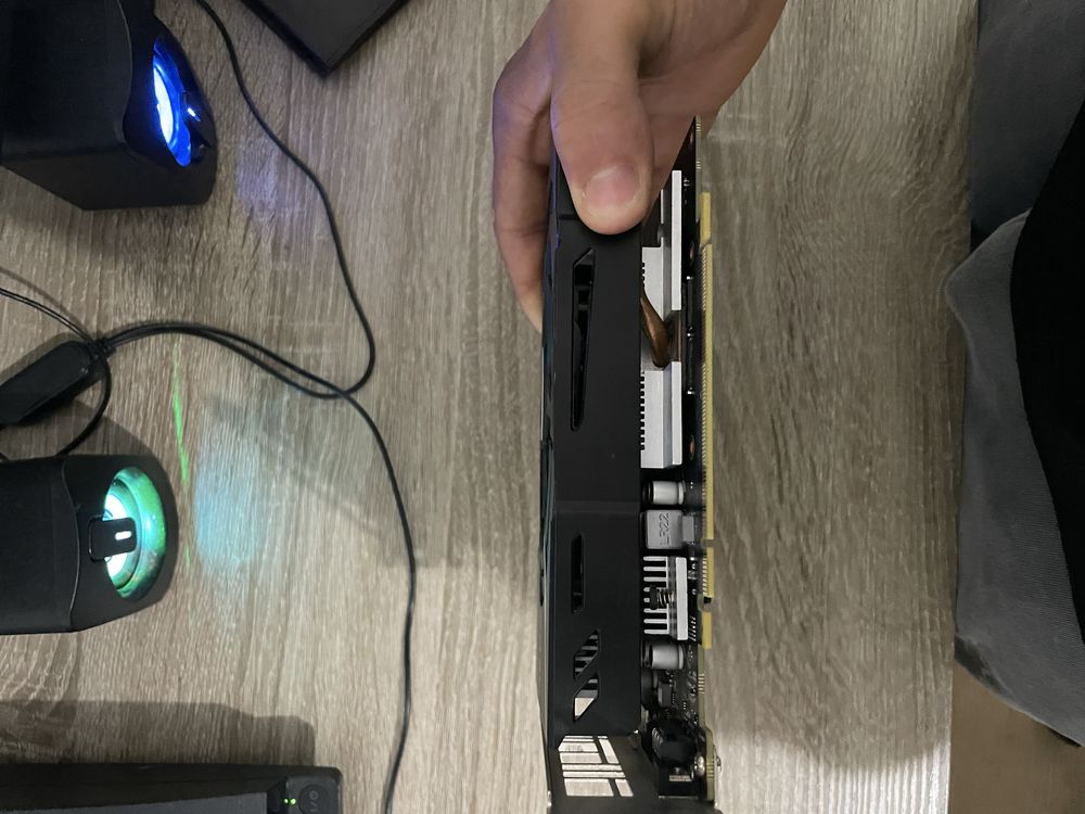 GTX 1660 SUPER.