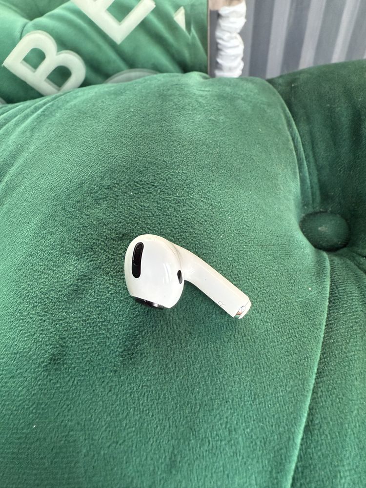 Продам навушник правий Airpods pro 1 ORIGINAL 100%