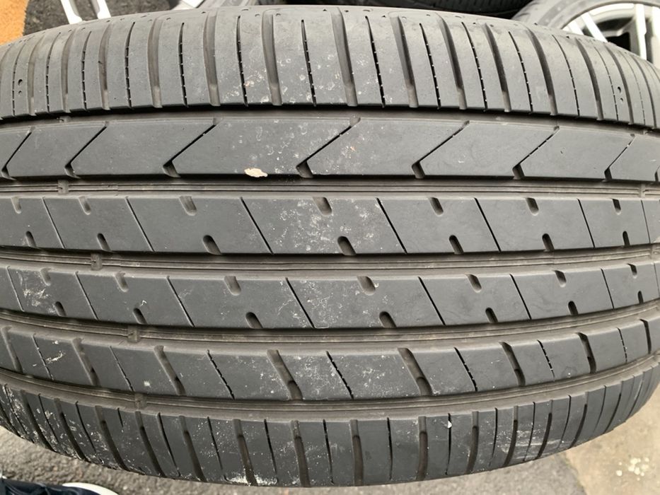 Оригінальні диски cayenne r21 з літніми шинами 295/35