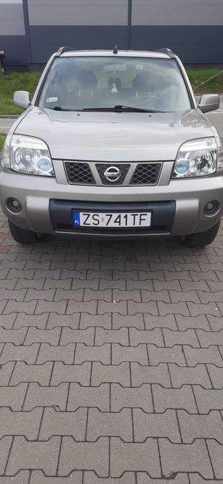 Nissan XTrail 2.0 benzyna +LPG 2004