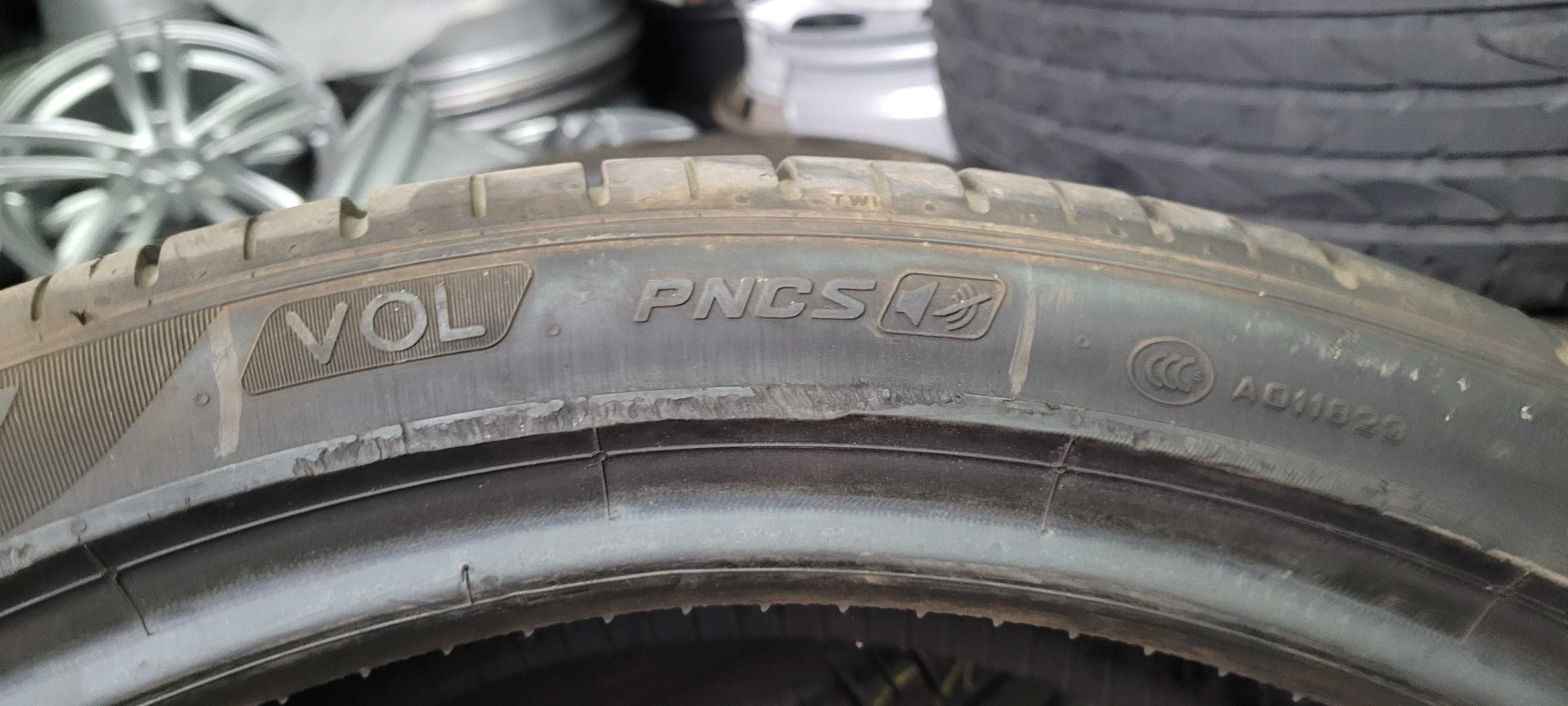 Pirelli P ZERO Vol 265/35/22 102V