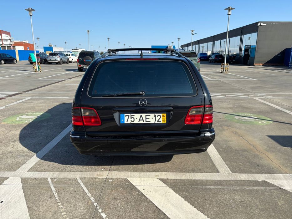 Mercedes E220 Avangarde