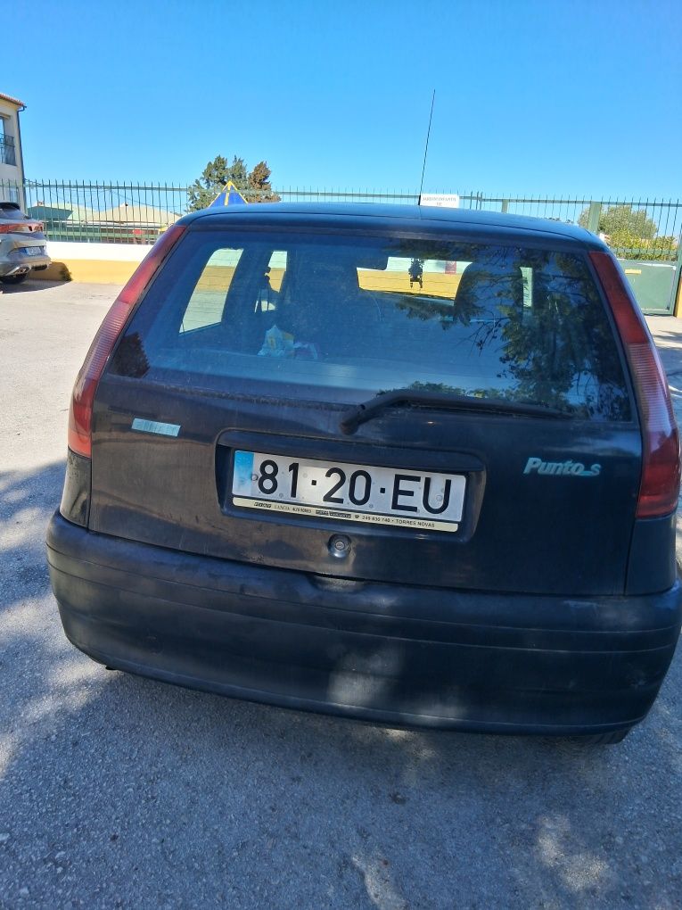 Carro fiat punto