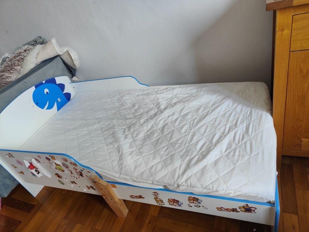 Łóżko chłopięce 140x70 z materacem