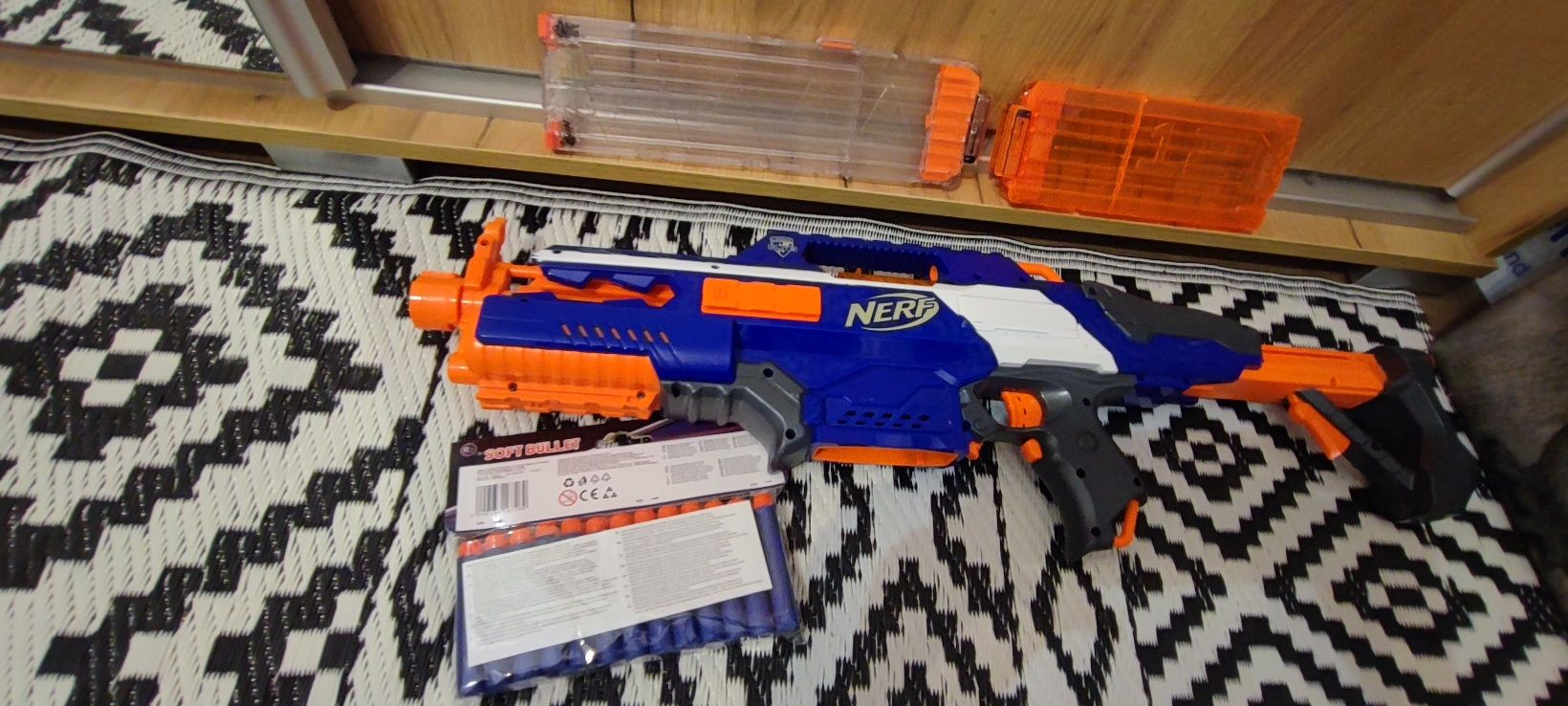 Na prezent świąteczny  Nerf karabin N-Strike