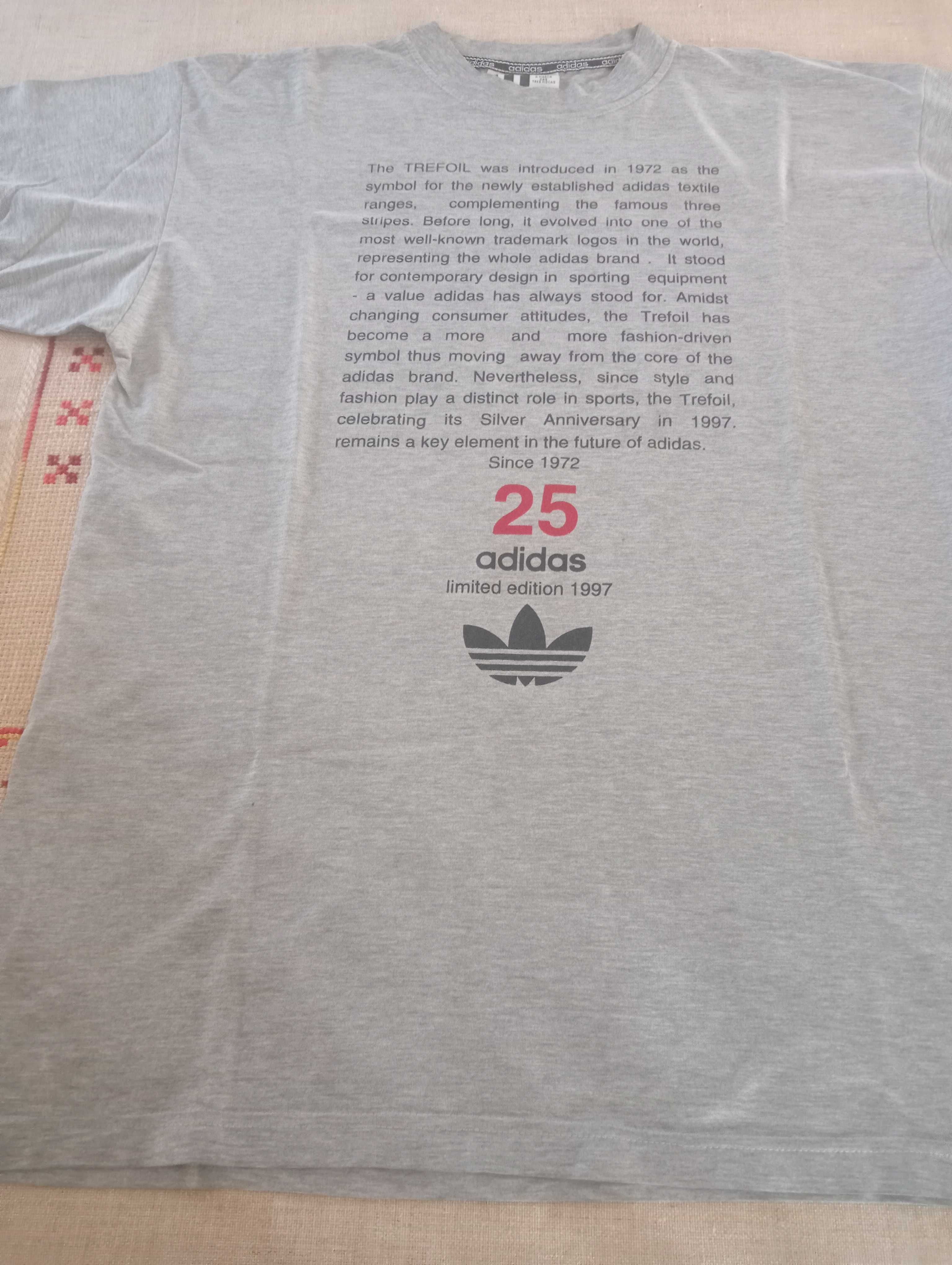 T-shirt anos 90 adidas edição comemorativa