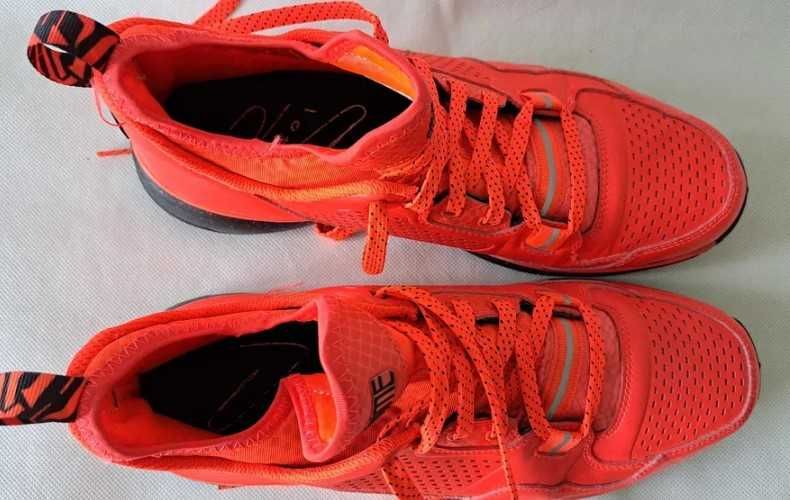 Adidas D Lillard ( Dame) Sneakers- Buty do Koszykówki 45 1/3 Ideał