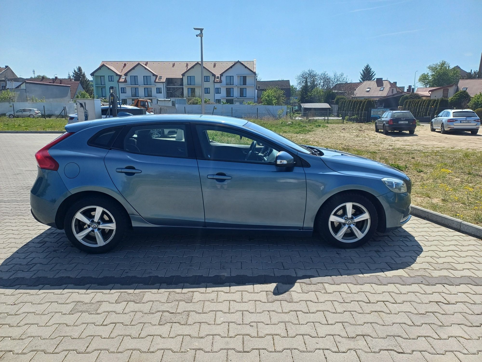 Sprzedam VOLVO V40 D2